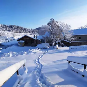 Du Bez 2*, La Croix de Bauzon France